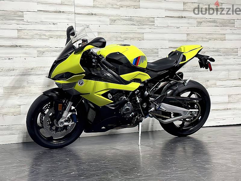 2022 BMW M1000 RR (+971561943867) 2