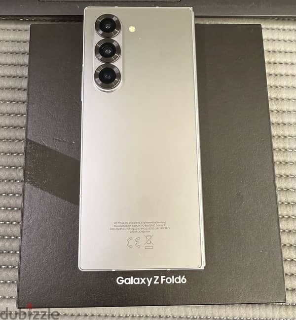 Samsung Galaxy Z Fold 6 5G 256 GB Silver Shadow Used ! 2