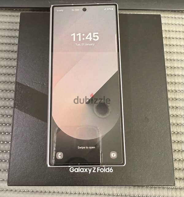 Samsung Galaxy Z Fold 6 5G 256 GB Silver Shadow Used ! 3