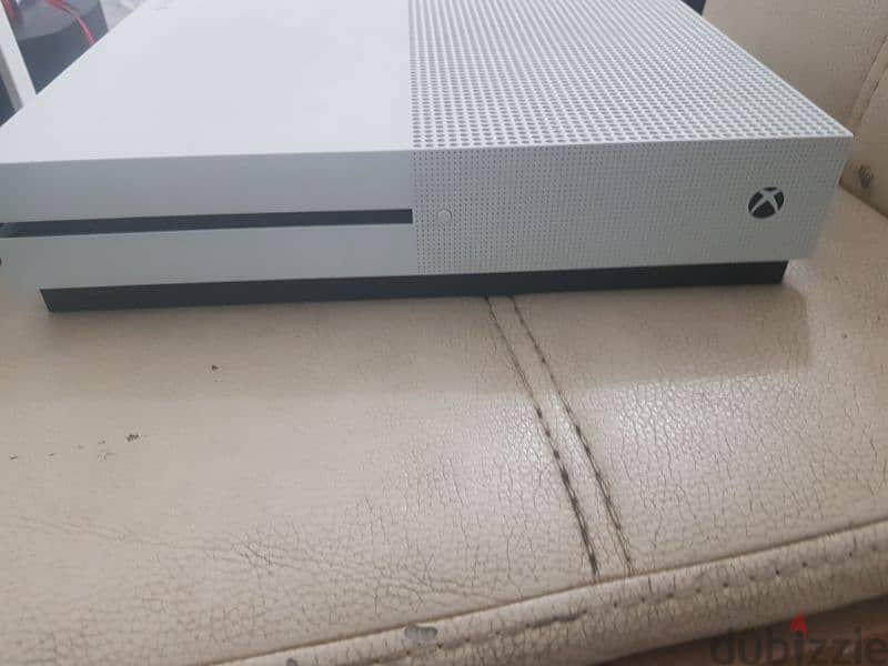 Xbox One s 1