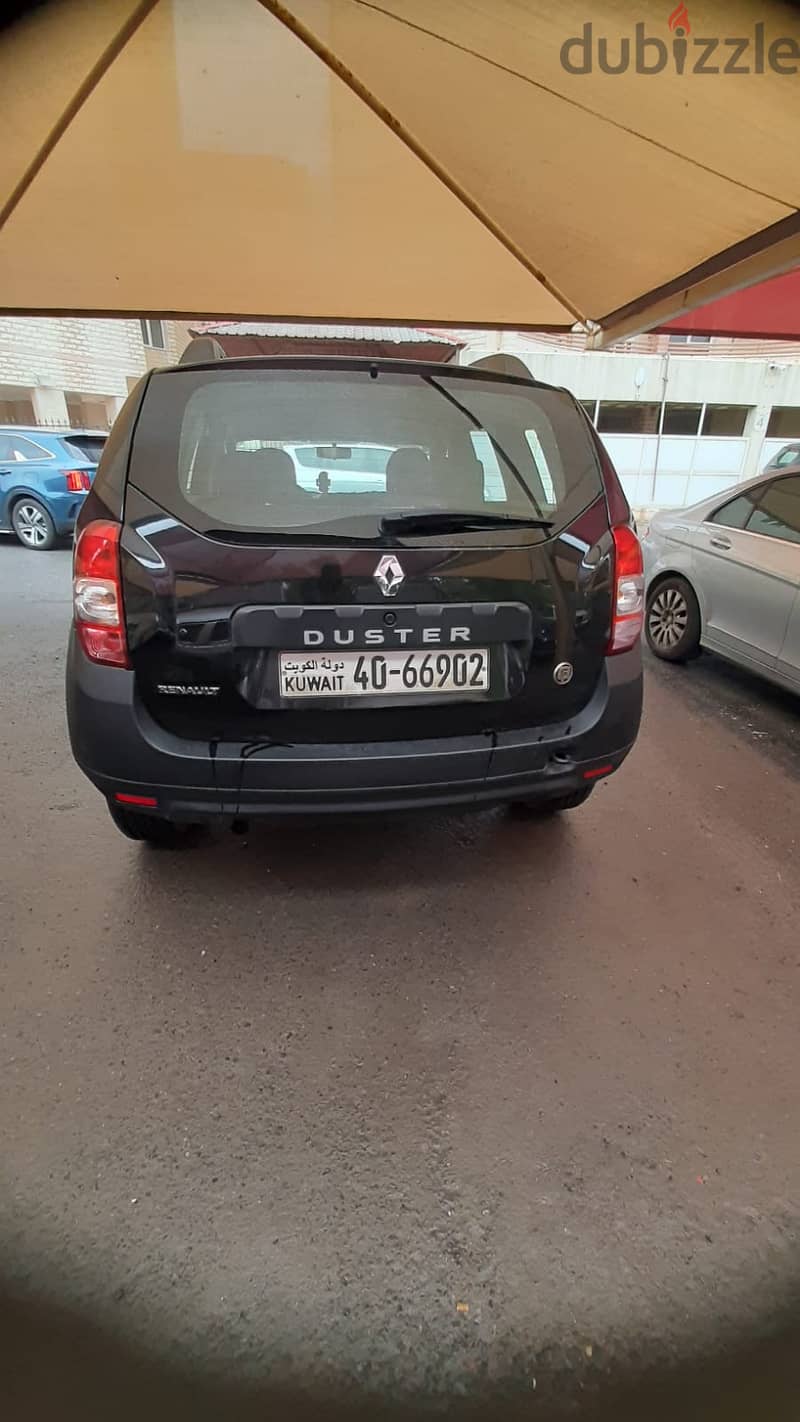 Renault Duster 2016 family used suv for sale in salmiya (100K) 4