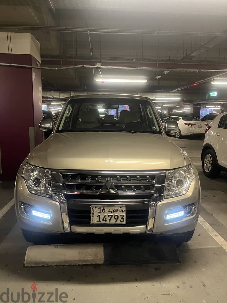 Mitsubishi Pajero 2018 Mitsubishi Pajero 2018 Original paint 0