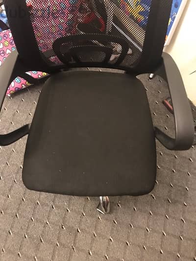 new chair used just few tiimes