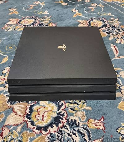 PS4 PRO 1TB IN BEST CONDITION FOR SALE WITH 3 CONTROLLERS