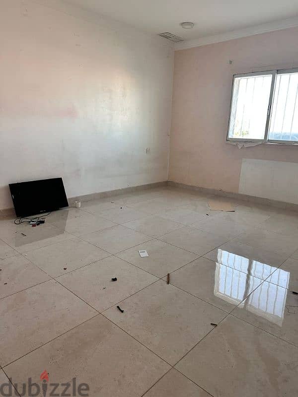 Apartment for rent in Al Omariya Available 4