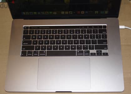 MBP, 16”, i9, 2.3, 32GB, 1TB, 55 Cycle