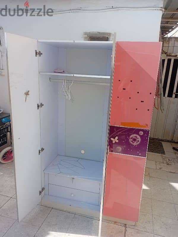 15 kd pink cupboard 3