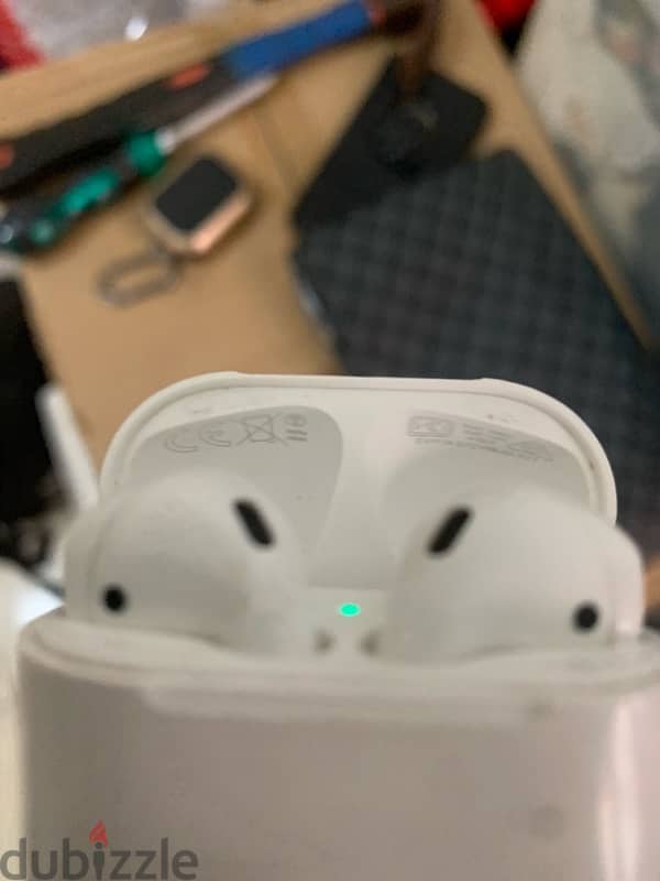 AirPods 2 3