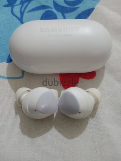 Samsung Buds Live Vietnam, strong sound, high , in excellent condition