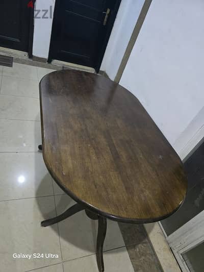 good condition wooden table