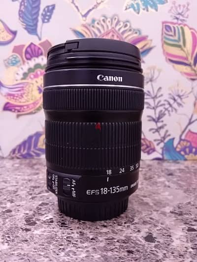 Canon EF-S 18-135mm F/1:. 35-5.6 IS STM