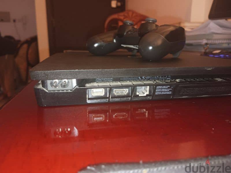 PlayStation 4 Very Good Condition 3