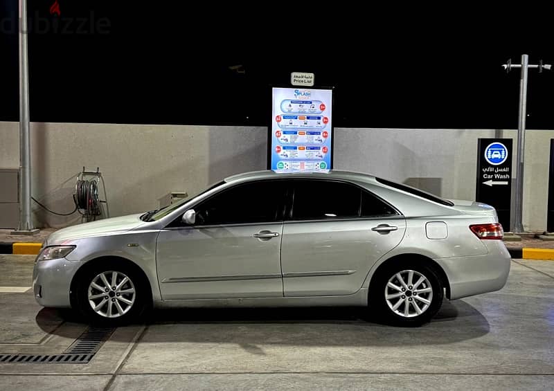 Toyota Camry 2010 1