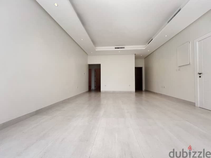 Salwa - 3 bedrooms apartment with big balcony 3