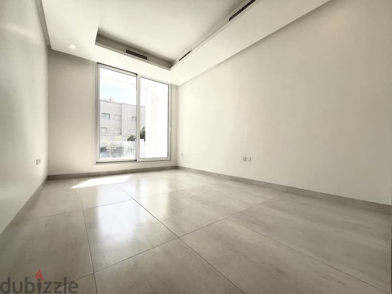 Salwa - 3 bedrooms apartment with big balcony 11