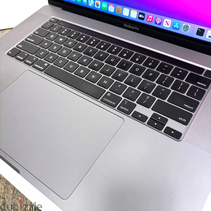 EMI Macbook pro 16 M4 48GB RAM 1TB SSD WhatsApp Chat : +1 7144191773 1