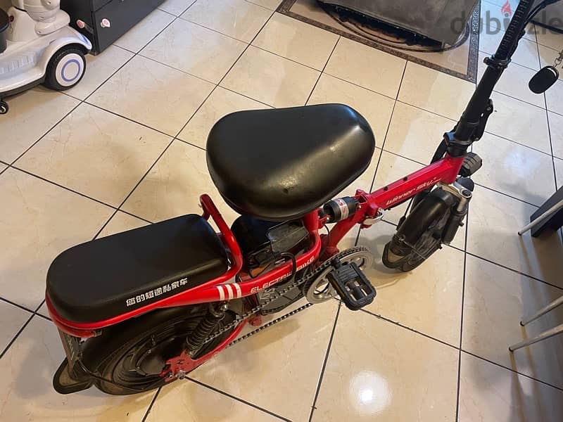 Electric foldable bike in mint condition 1