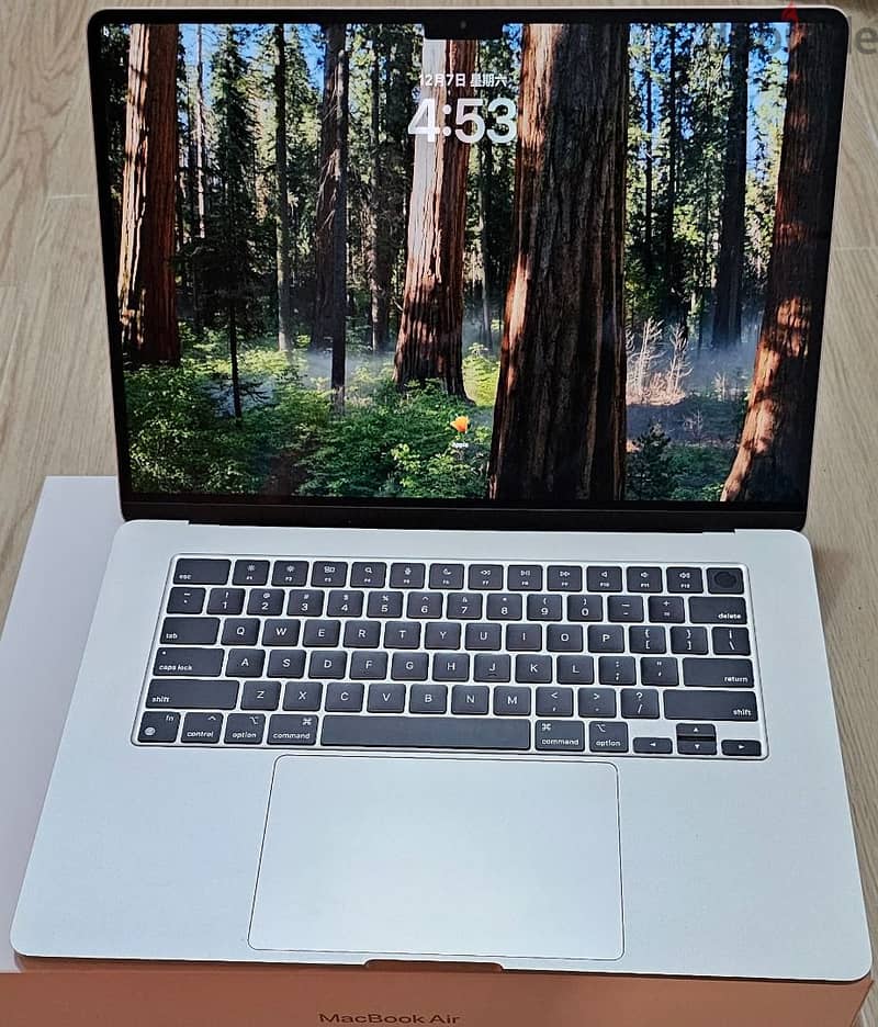 2024 Apple Macbook Air 15" 8+256GB (M3) 4