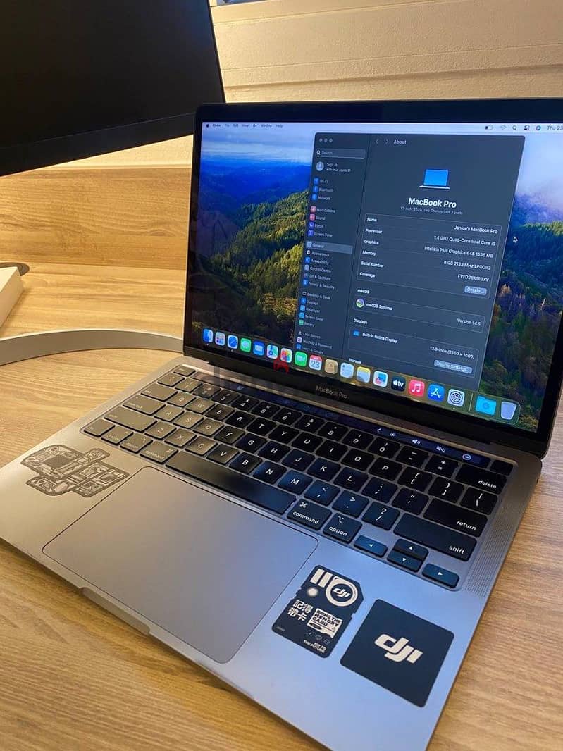 MacBook Pro 2020 (13-inch, Intel i5, 8GB RAM, 256GB SSD) - Excellent 6