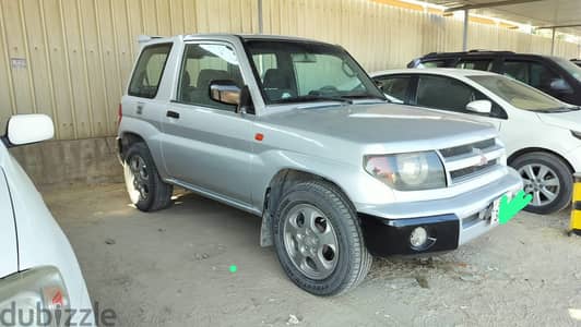 Mitsubishi Pajero io 2001