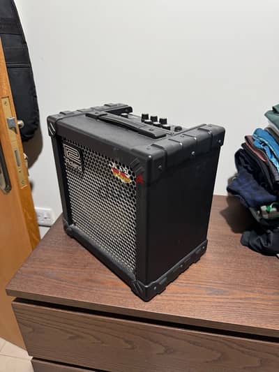 Electric guitar amplifier - Roland cube 15