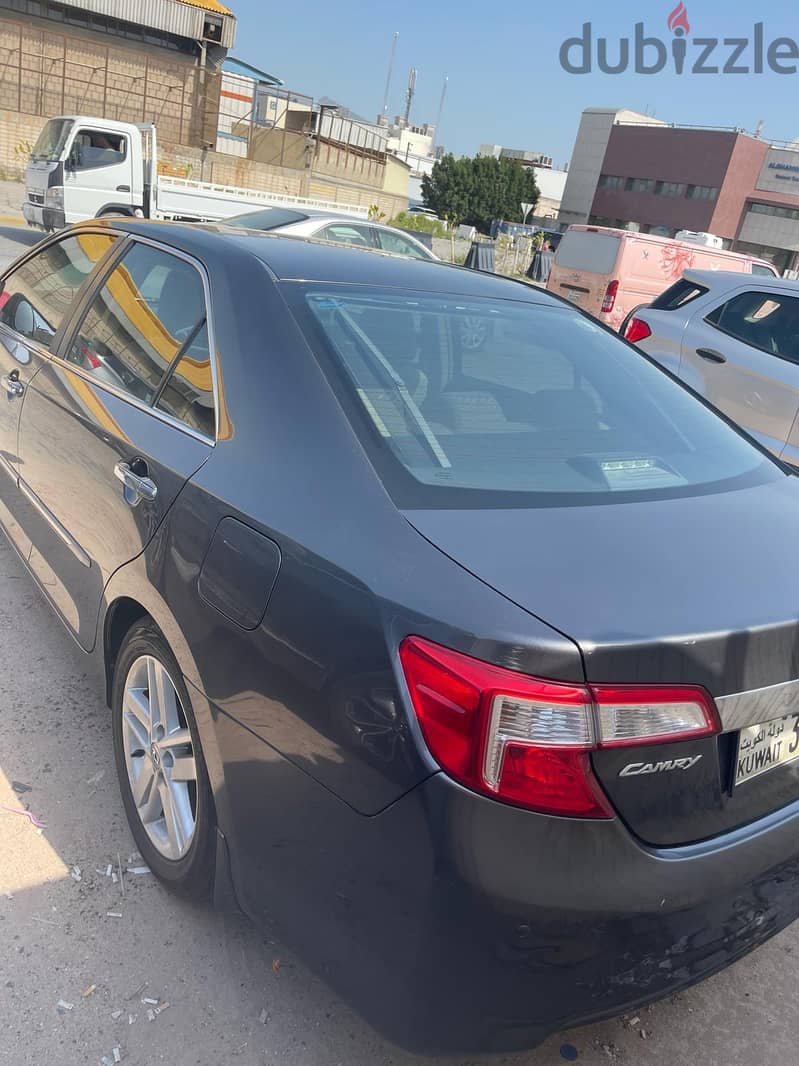 Toyota camry 2015 4