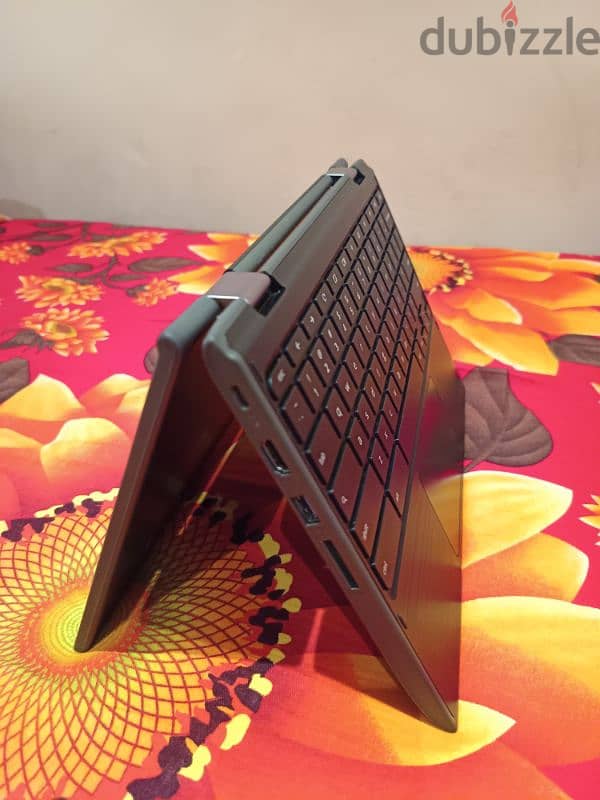 Lenovo 300e Chromebook 32 GB storage 360 foldable touch screen 1