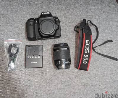 Canon 90D with kit lens 18-55mm