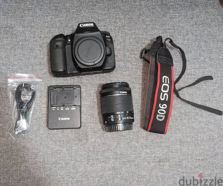 Canon 90D with kit lens 18-55mm 0