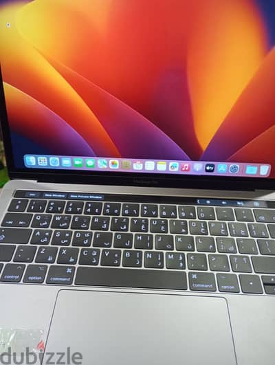 MacBook pro m1 512 gb ram 8 used like new