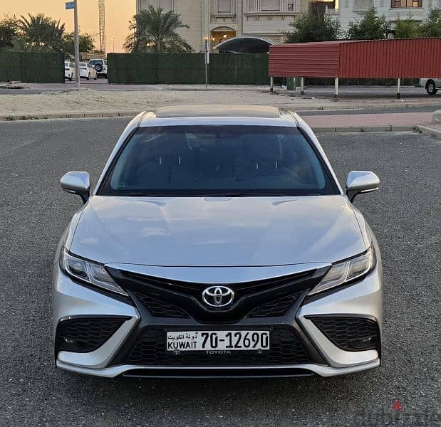 Toyota Camry 2023 1