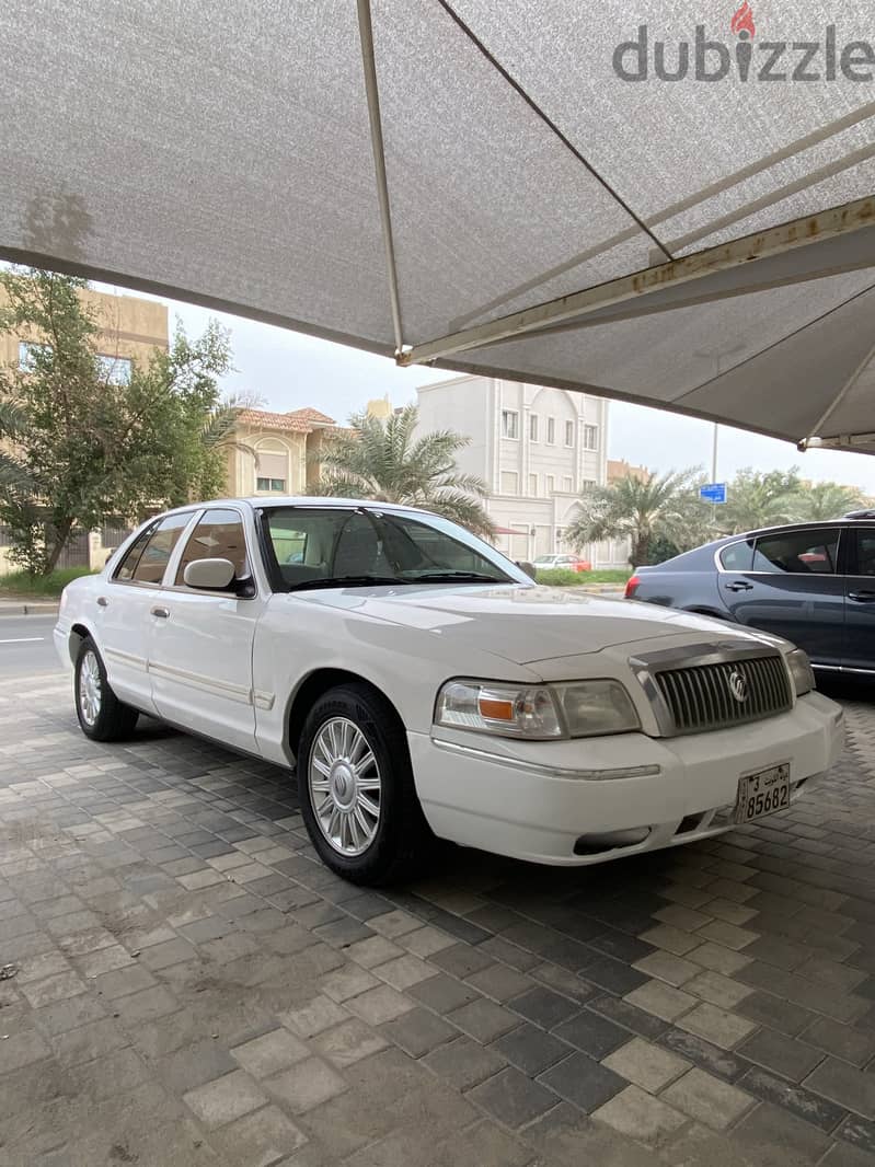 Mercury Grand Marquis 2011 3