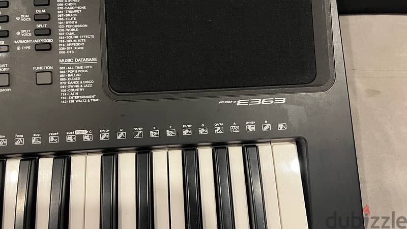 YAMAHA KEYBOARD PSR E363 1