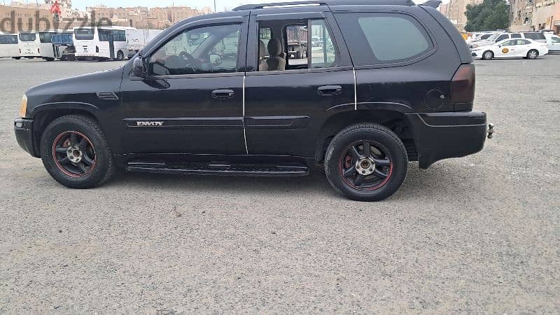 GMC Envoy 2005 Urgent Sale GMC Envoy  2005. . . Duty Used. . . . . 1