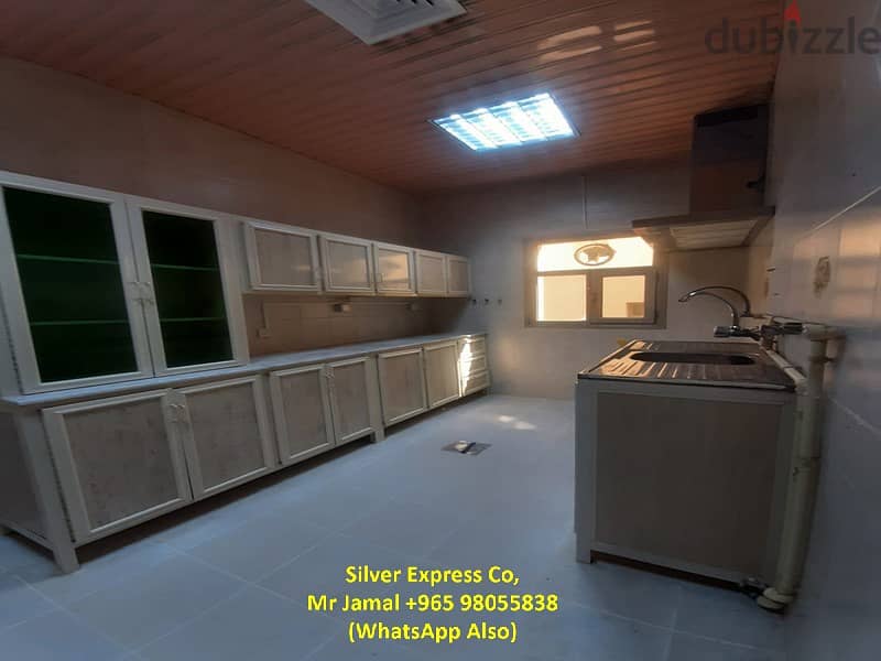 A Very Nice Luxurious 3 Bedroom Villa Flat in Mangaf. 5