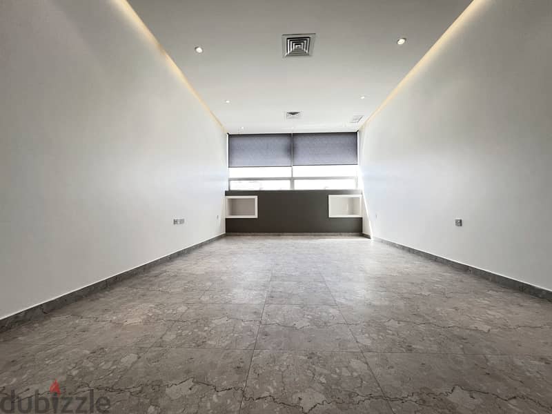 Fnaitees – Very Nice, Three Bedroom Apartment 1