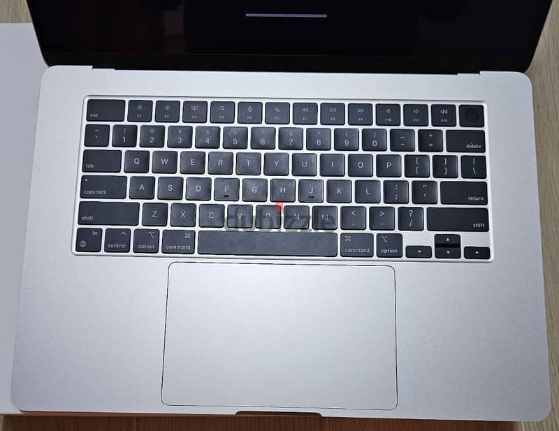 2024 Apple Macbook Air 15" 8+256GB (M3) 1