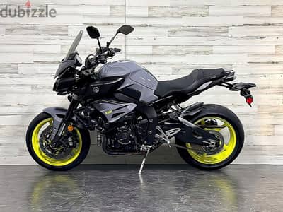 2017 Yamaha FZ-10  (+97466574363)