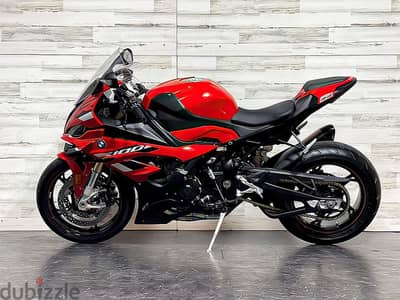 2022 BMW S1000RR  (+97466574363)