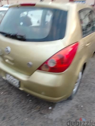 Nissan Tiida 2006