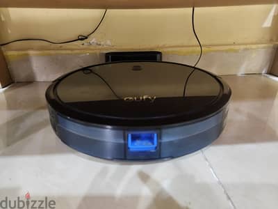 Eufy robot vacuum for sale in Salmiya