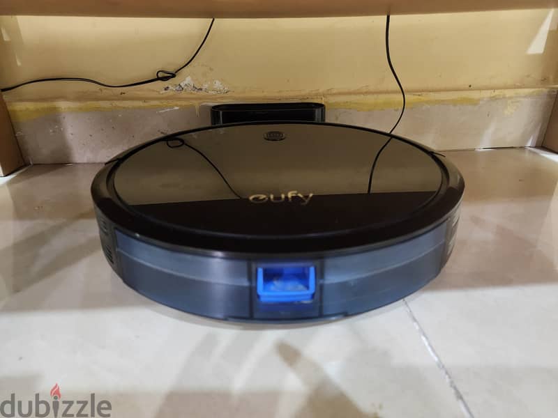 Eufy robot vacuum for sale in Salmiya 0