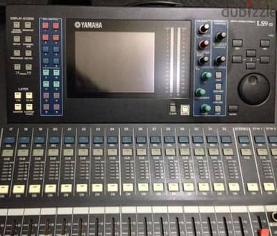 digital yamaha LS9 32 ch mixer very good condition