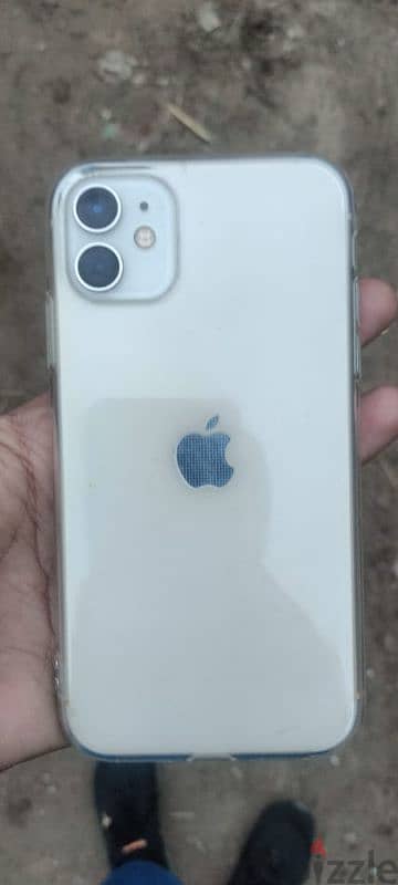 i phone 11 battery capacity 81 good condition white colour 4