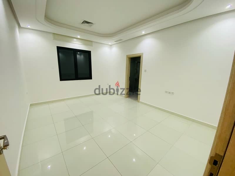 3-master bedrooms full floor w/balcony and rooftop in abu fatira 6