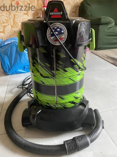 Vaccum Cleaner with good condition 10 KWD