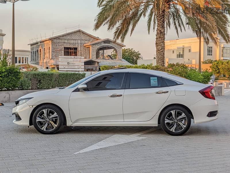 Honda Civic 2022 Sports whatsapp +971559197608 2