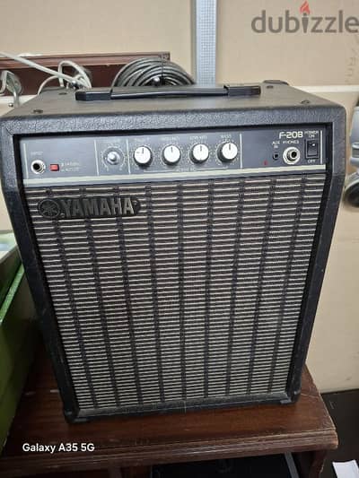 m yamaha bass guitar amp