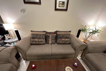 Sofa set for sale.