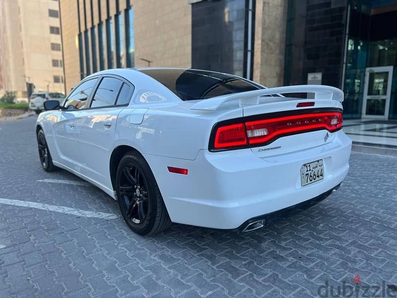 Dodge Charger 2013 3